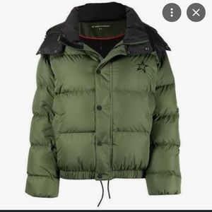 Perfect moment ski puffer - color is green
